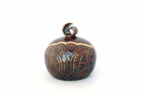 Boîte gravée en grès, Terr'Ame, atelier-boutique de céramique de Véronique Bélier, Trévoux, Ain