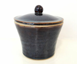 Boîte bleuté , cours de poterie, Terr'Ame, atelier-boutique de céramique de Véronique Bélier, Trévoux, Ain