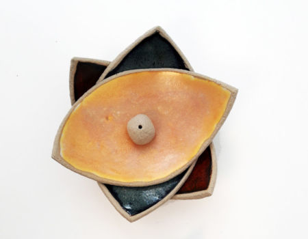 Coupelles culbuto superposées Coupelles culbuto superposées, stage de poterie, Terr'Ame, atelier-boutique de céramique de Véronique Bélier, Trévoux, Ain