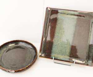 Petit plat et assiette Petit plat et assiette_cours de poterie_Terr'Ame_Véronique Bélier_Trévoux