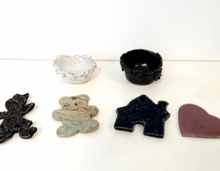 Petits pots et décors Tasse et assiette_Stage enfant_Poterie_Terr'Ame_Véronique Bélier_Trévoux