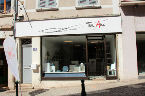 Terr'Ame, atelier-boutique de céramique de Véronique Bélier, Trévoux, Ain