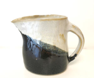 Pichet Pichet cours de poterie céramique modelage Terr'Ame Véronique Belier Trévoux Ain