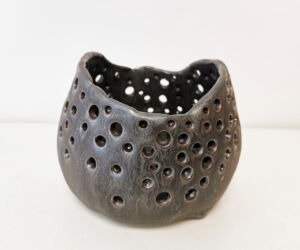 Pot ajouré cours modelage céramique poterie Terr'Ame Véronique Belier Trévoux