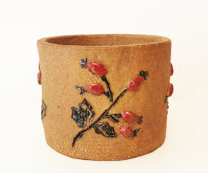 Pot églantier Pot églantier cours modelage céramique poterie Terr'Ame Véronique Belier Trévoux
