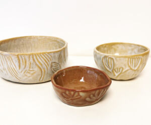 Pots pincés et gravés cours céramique poterie Terr'Ame Véronique Belier Trévoux